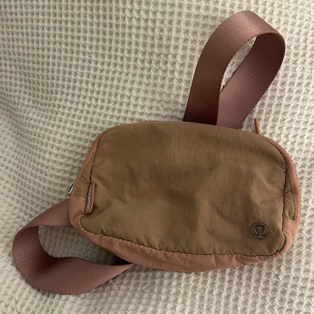 Lululemon Belt Bag